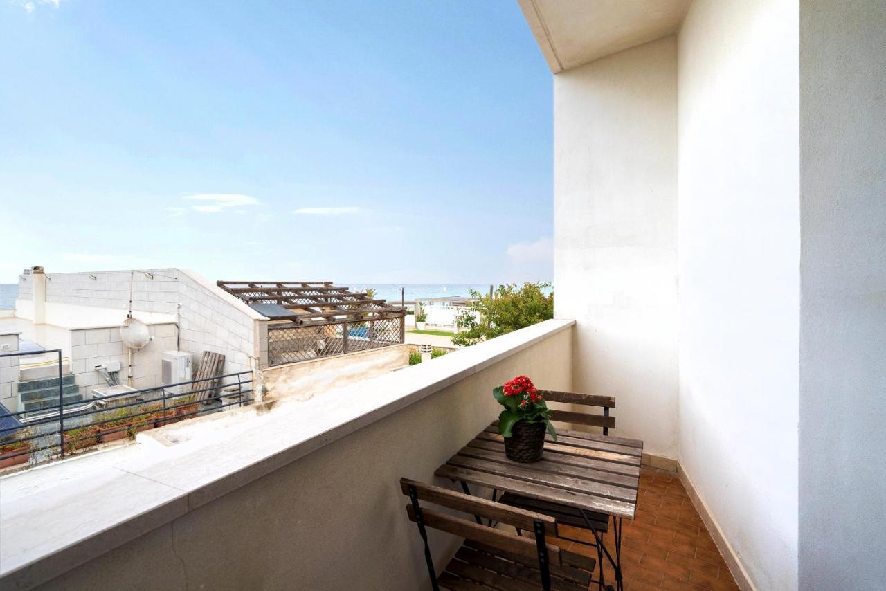 Villa Casa Del Riccio Fronte Mare Mola di Bari Exterior foto